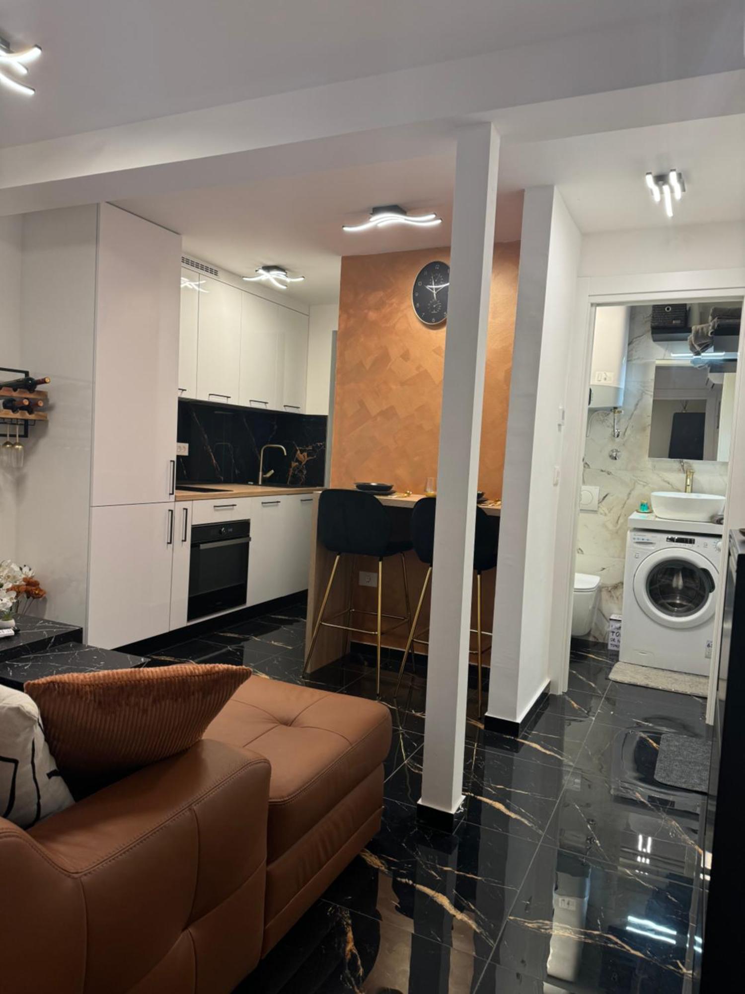 Westate Modern In Old Town - Free Parking *